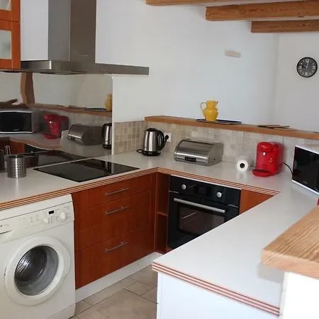 La Maison D'auguste בית נופש *