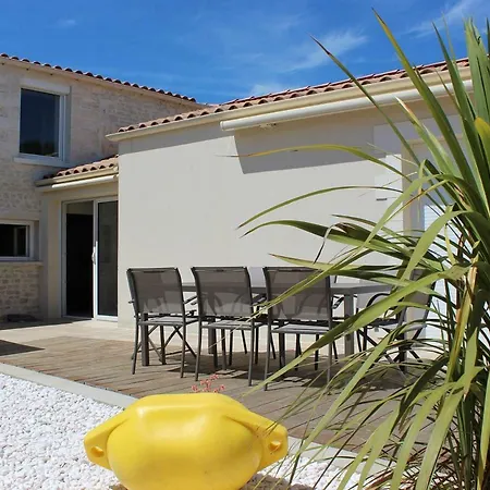 Holiday home La Maison D'auguste