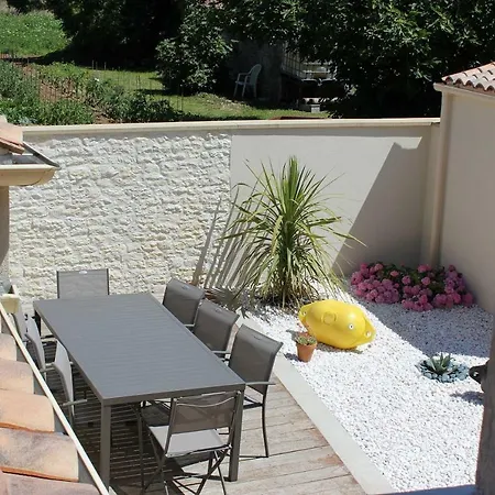La Maison D'auguste Holiday home *